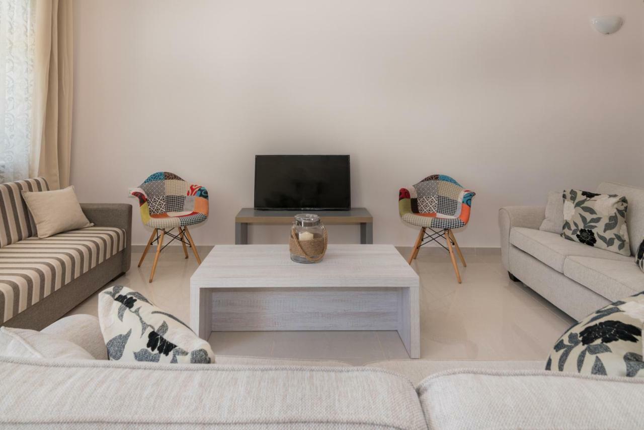 Luna Apartament *